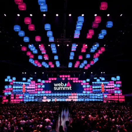Websummit 2025 motive